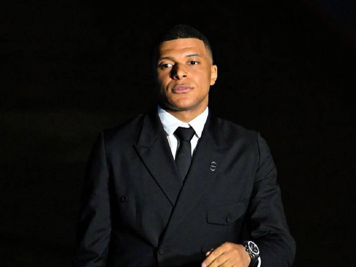 El Real Madrid anunciará oficialmente el próximo lunes el fichaje del delantero francés Kylian Mbappé, según informó este viernes el diario deportivo francés L’Équipe.