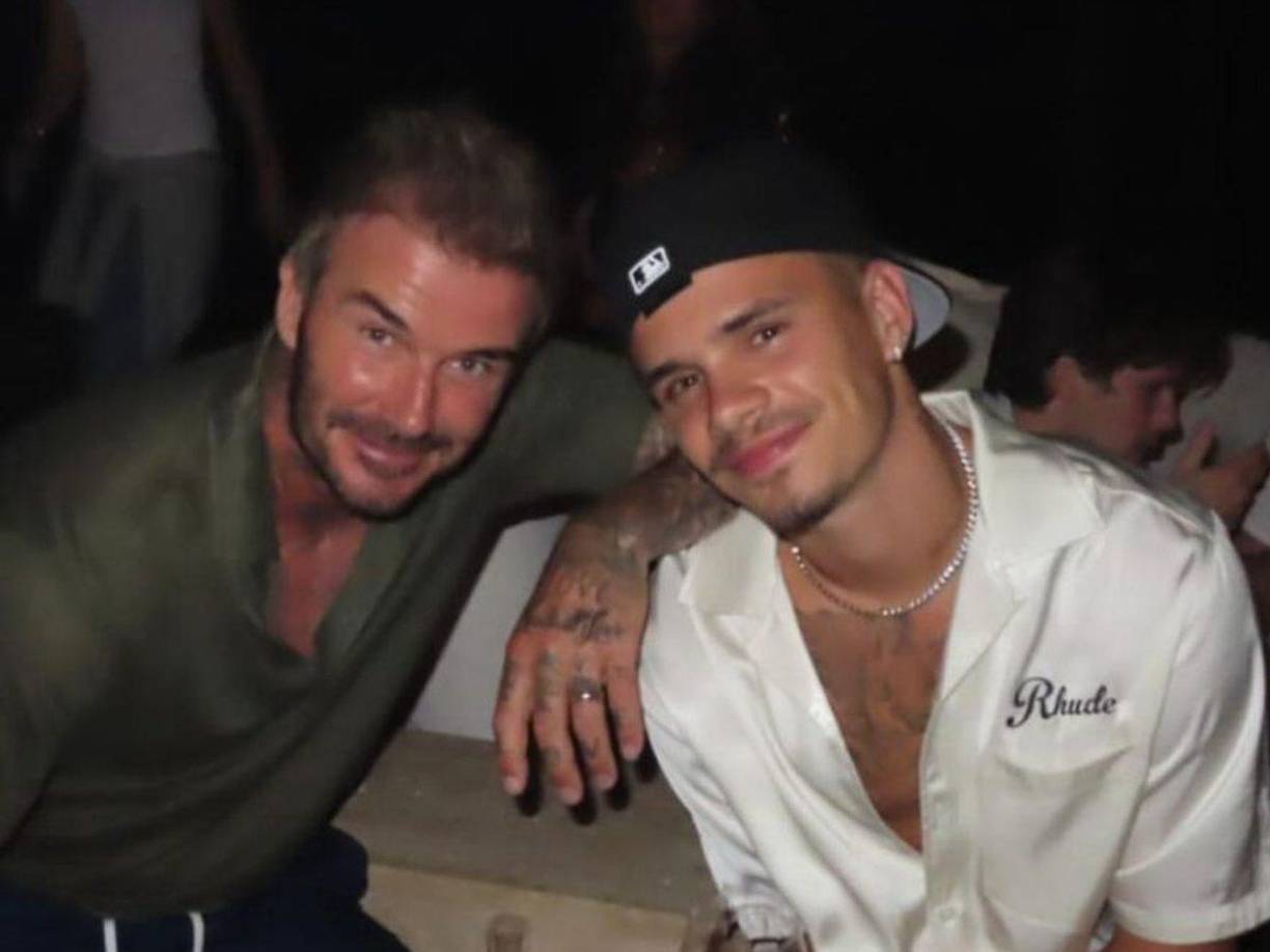 A pesar de su incursión en el fútbol, la pasión de Romeo por la moda no es nueva. Desde pequeño ha participado en diversas campañas publicitarias.