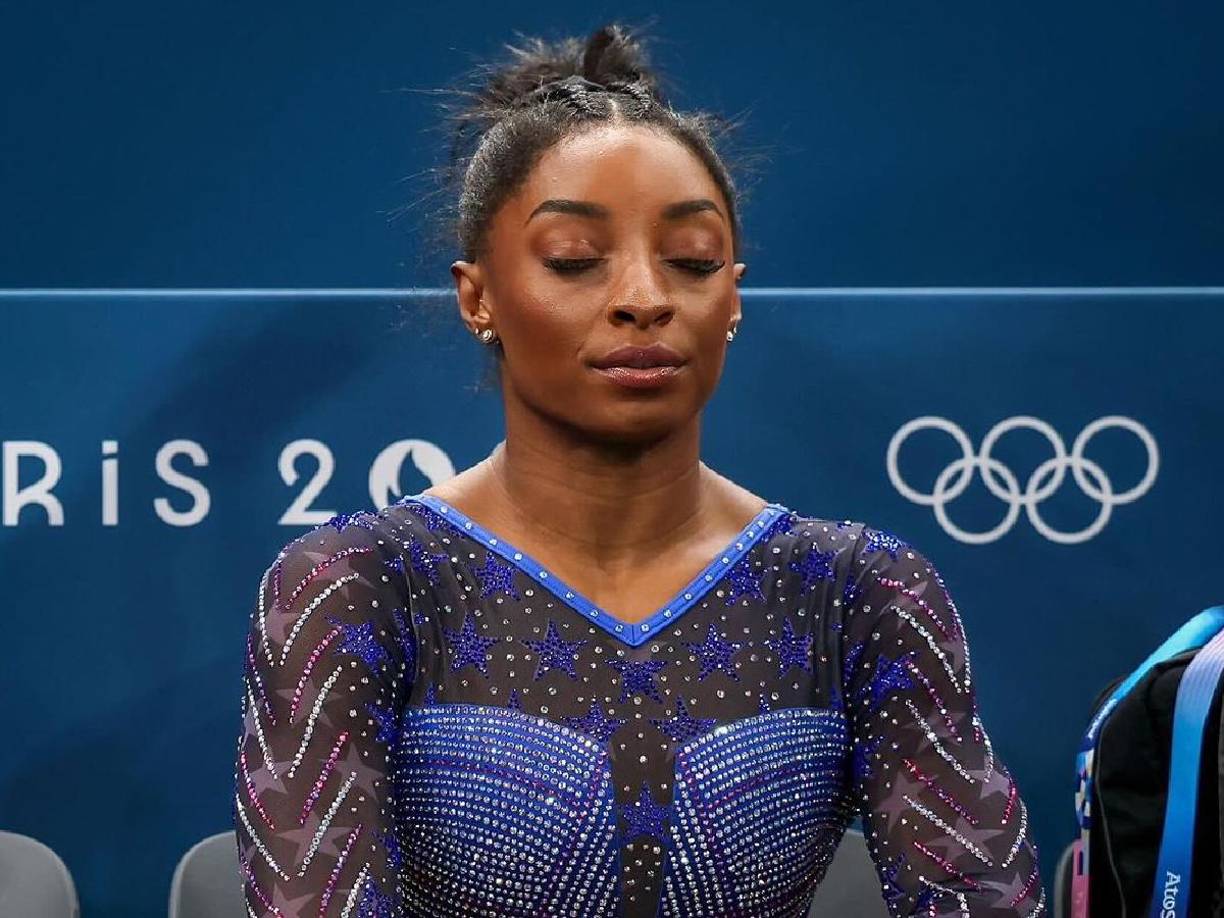 Desde ese entonces, Simone Biles y su hermana quedaron al cuidado de sus abuelos. Shannon no vio a sus hijas hasta después de seis años.