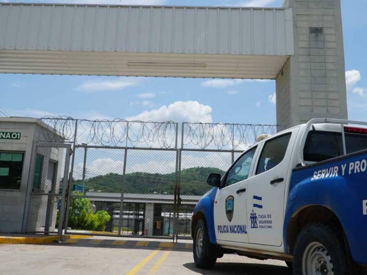Estos ilícitos se perpetraban en el interior de La Tolva, una cárcel considerada de máxima seguridad, con la presunta aprobación del ahora exdirector Rodimiro Arita Otoniel. 