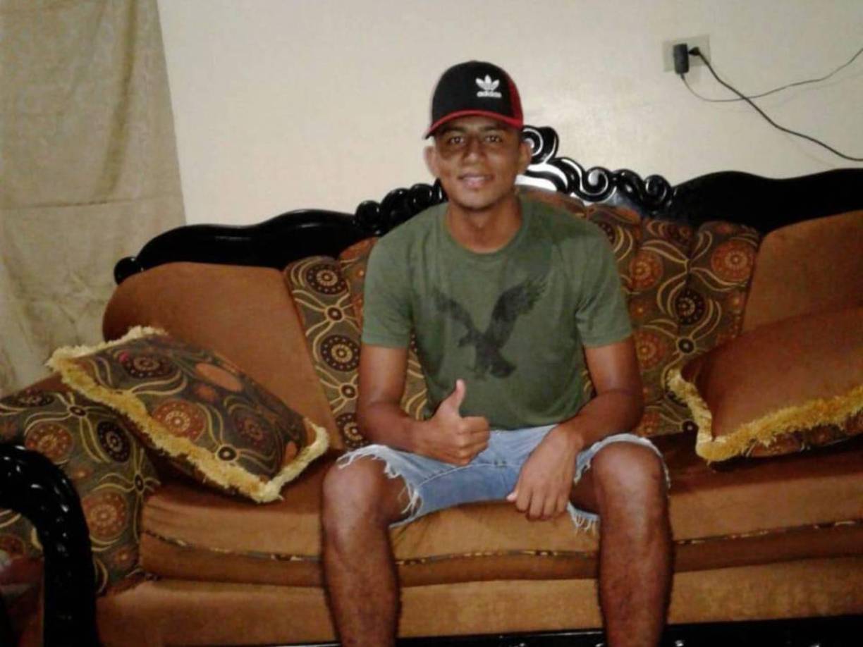 En el momento de su desaparición, llevaba ropa con <b>manchas de pintura</b>, detalle que podría ser clave para su identificación.