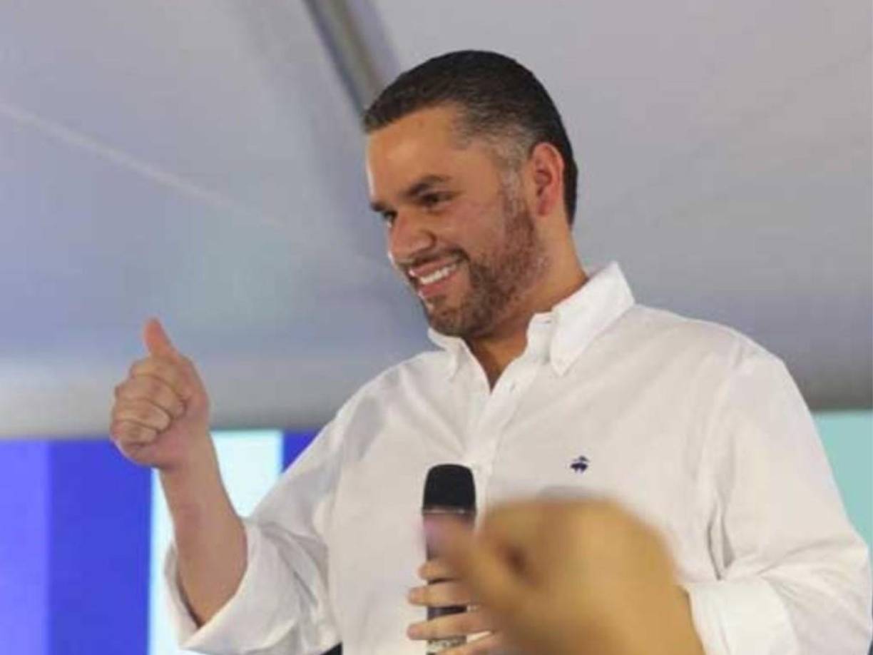 “Como abogado, confío en el Estado de derecho, el respeto irrestricto a las leyes y en el Sistema Judicial. Este año ha sido difícil y lleno de dificultades, pero nuestra fe siempre estuvo en Dios, quien nos brindó cobijo y protección en todo momento”, concluyó. 