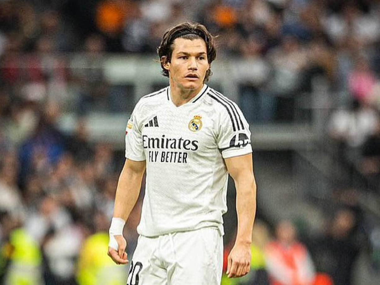 Lateral izquierdo: Fran García, debido a las lesiones de Mendy, el español ha tomado su lugar en la banda izquierda.