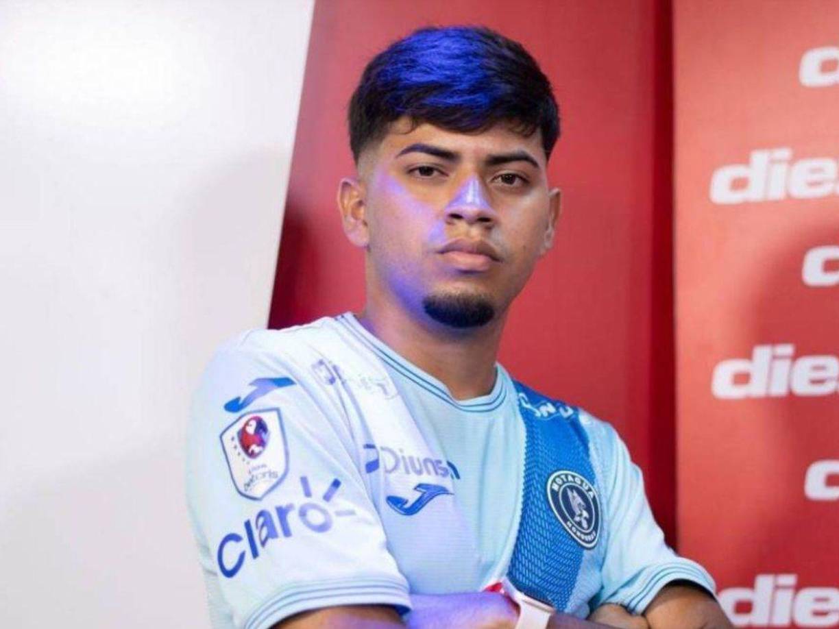 El lateral zurdo Cléver Portillo sufrió un terrible accidente de tránsito en Tegucigalpa. Aquí los detalles de lo ocurtido. 