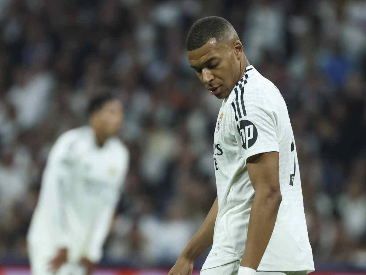 Mbappé no hizo absolutamente nada y fue silbado por los aficionados del Real Madrid. 