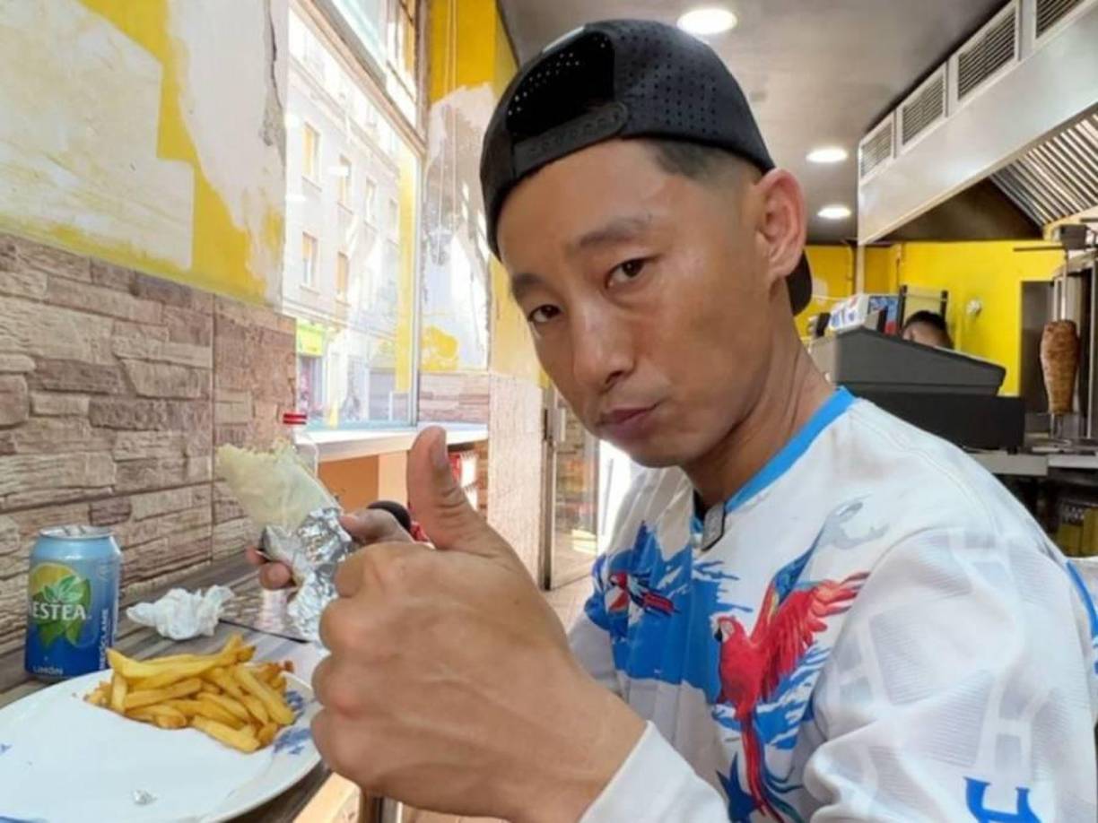 No obstante, Shin Fujiyama pudo disfrutar de la calidad humana y hospitalidad de otras personas durante su trayecto por diferentes lugares emblemáticos y negocios de España.