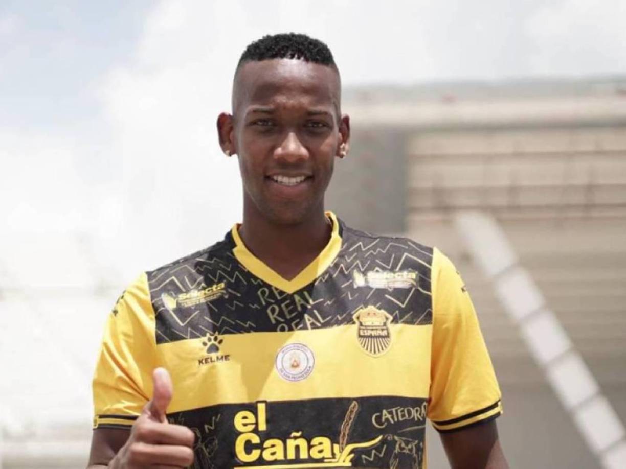 Chamir Dupuy - Al jugador panameño aún le quedan seis meses de su contrato a préstamo, pero se negocia con el club para terminar con su vínculo. 