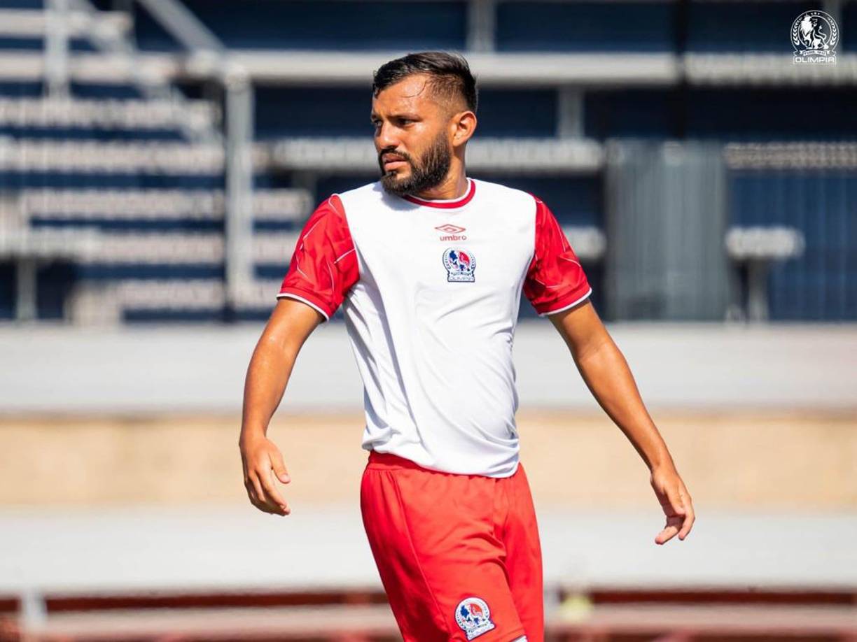 Jorge Álvarez - El habilidoso mediocampista mixto fue parte del tetracampeonato que ganó Olimpia y en el regreso de Troglio apunta ha ser un futbolista fijo en su esquema.