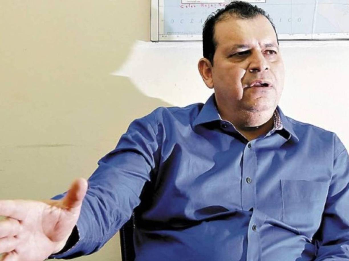 “Yo no necesito pausa gubernamental . Según Rashid yo digo esto porque estoy defendiendo a Xiomara y al Partido Libre. Piensa que lo atacó por una pauta del Gobierno, no vivo de eso”, indicó Ponce.