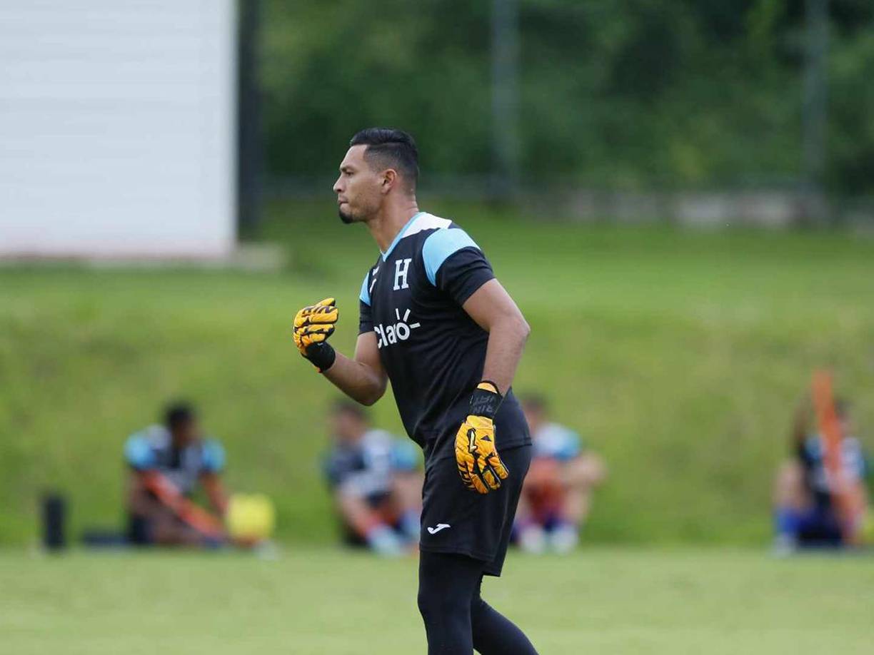 El portero Marlon Licona del Victoria fue uno de los convocados por Rueda. 