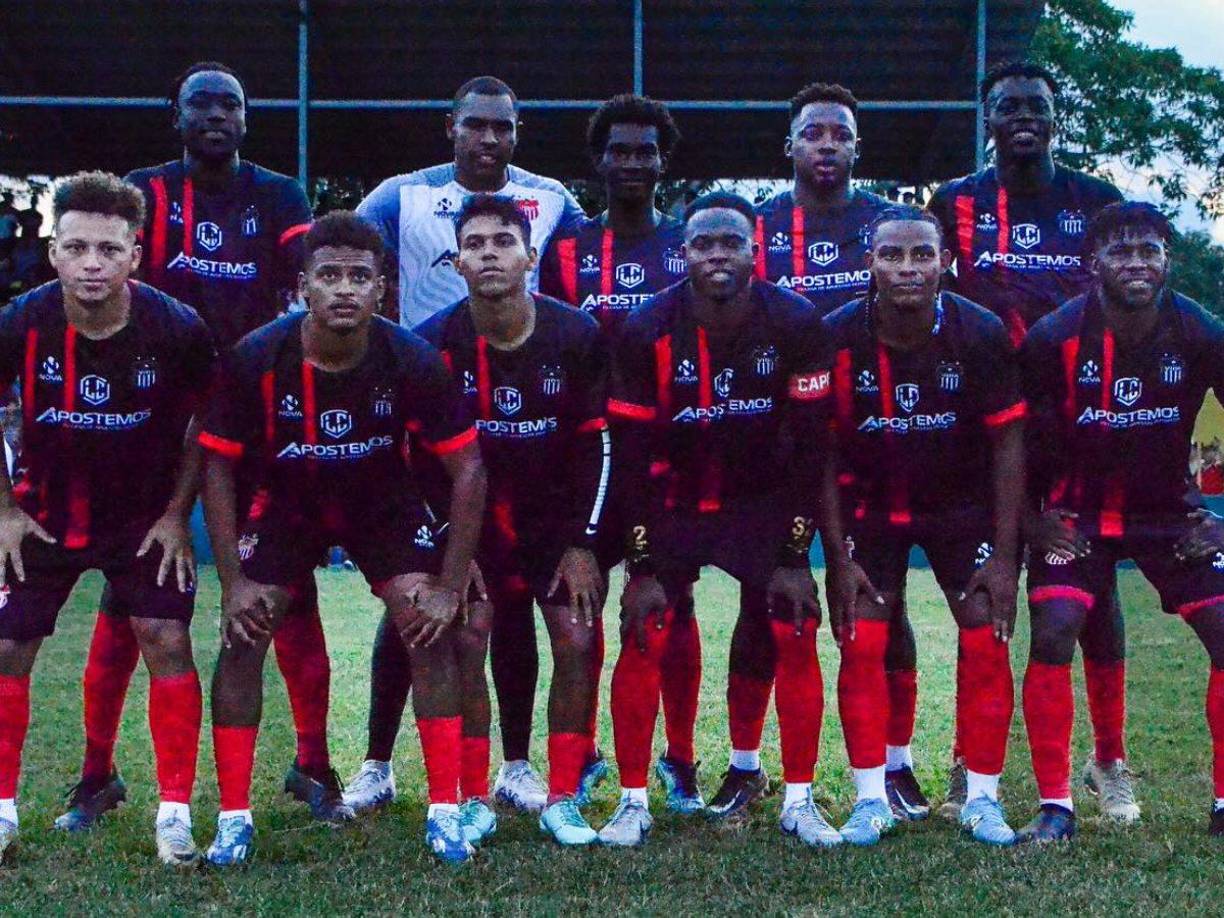 El 11 titular del Vida ante Lone FC en el que pudo haber sido su último partido como equipo profesional en Honduras.