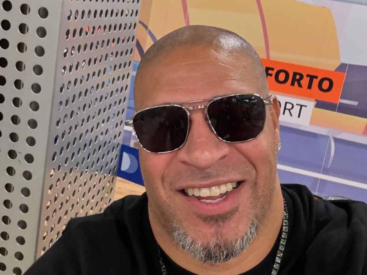 “Mi padre empezó a tener convulsiones frecuentes. ¿Alguna vez has visto a una persona sufriendo una convulsión epiléptica frente a ti? No quieres verlo. Da miedo. Yo tenía 10 años cuando mataron a mi padre. Crecí viviendo con sus crisis. Mirinho nunca más pudo trabajar. La responsabilidad de llevar la casa recaía enteramente sobre mi madre”, recordó. 