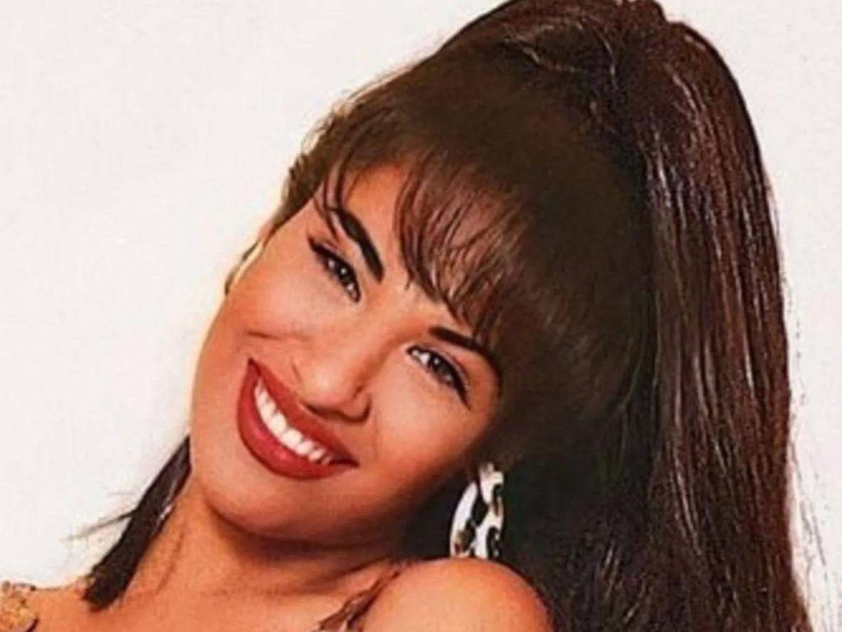 Debido a su enorme legado, en el que a pesar de tener pocos años en la industria logró cosechar una extensa cantidad de admiradores apasionados y dedicados, así como numerosos premios y sobre todo una gran influencia en la música latina moderna es que resulta sencillo comprender el fenómeno que era y el enorme interés que desataba en los medios de comunicación, por lo que tras anunciarse que la reina del Tex-Mex había fallecido, de inmediato miles y miles de personas buscaron la forma de acercarse para estar presente en el funeral de la joven estrella.