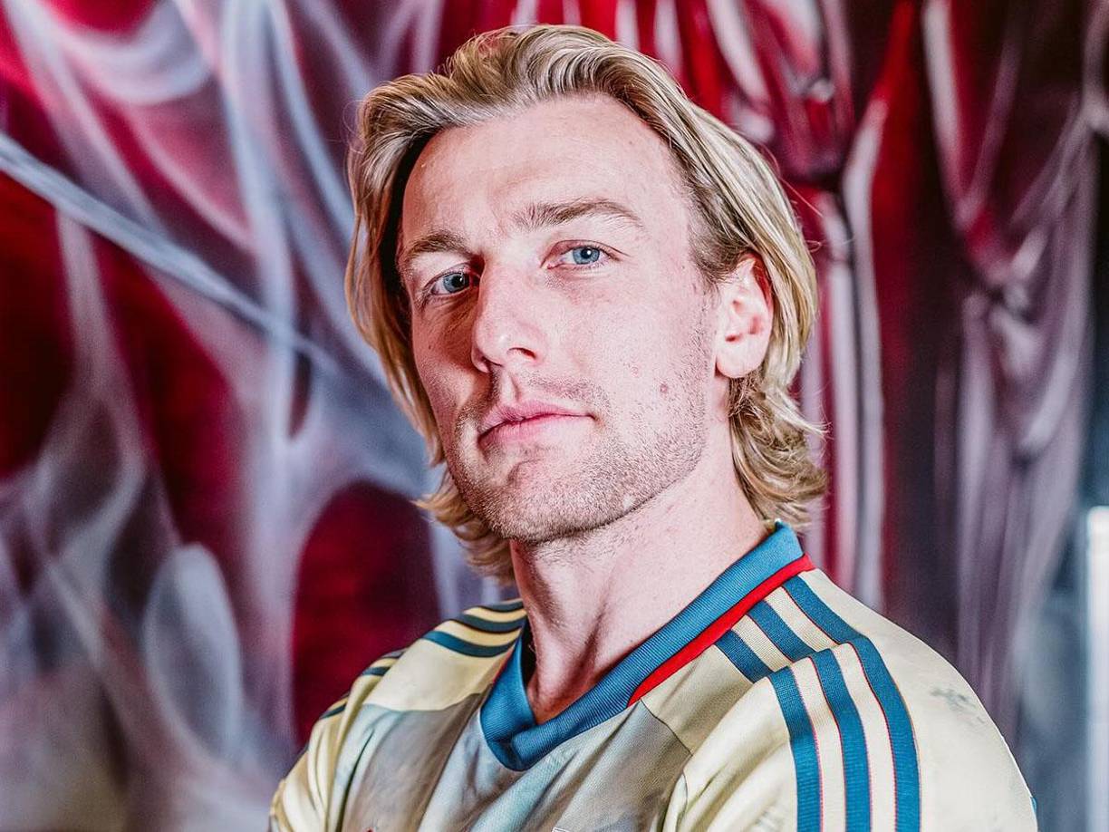 El atacante sueco del RB Leipzig ,Emil <b>Forsberg</b>, que ha pasado nueve años en el club del este de Alemania, anunció su salida hacia los New York Red Bulls de la MLS, el campeonato norteamericano.