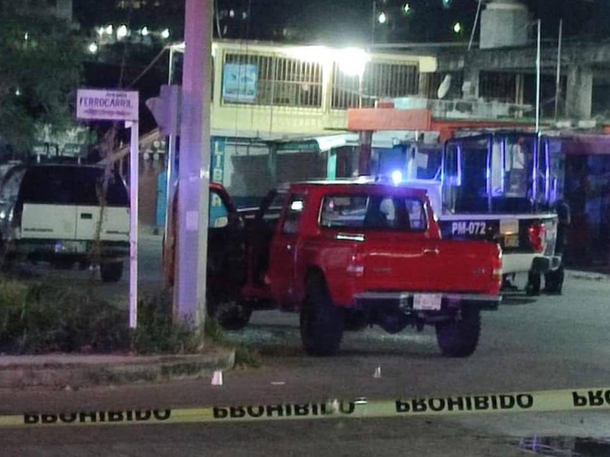 Los sujetos armados lograron escapar, y hasta el momento las autoridades continúan con sus indagatorias, en espera de alguna detención relacionada con este asesinato.