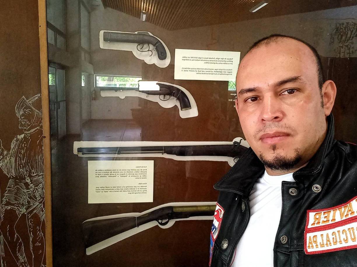 En ese momento también fue detenida su hermana.