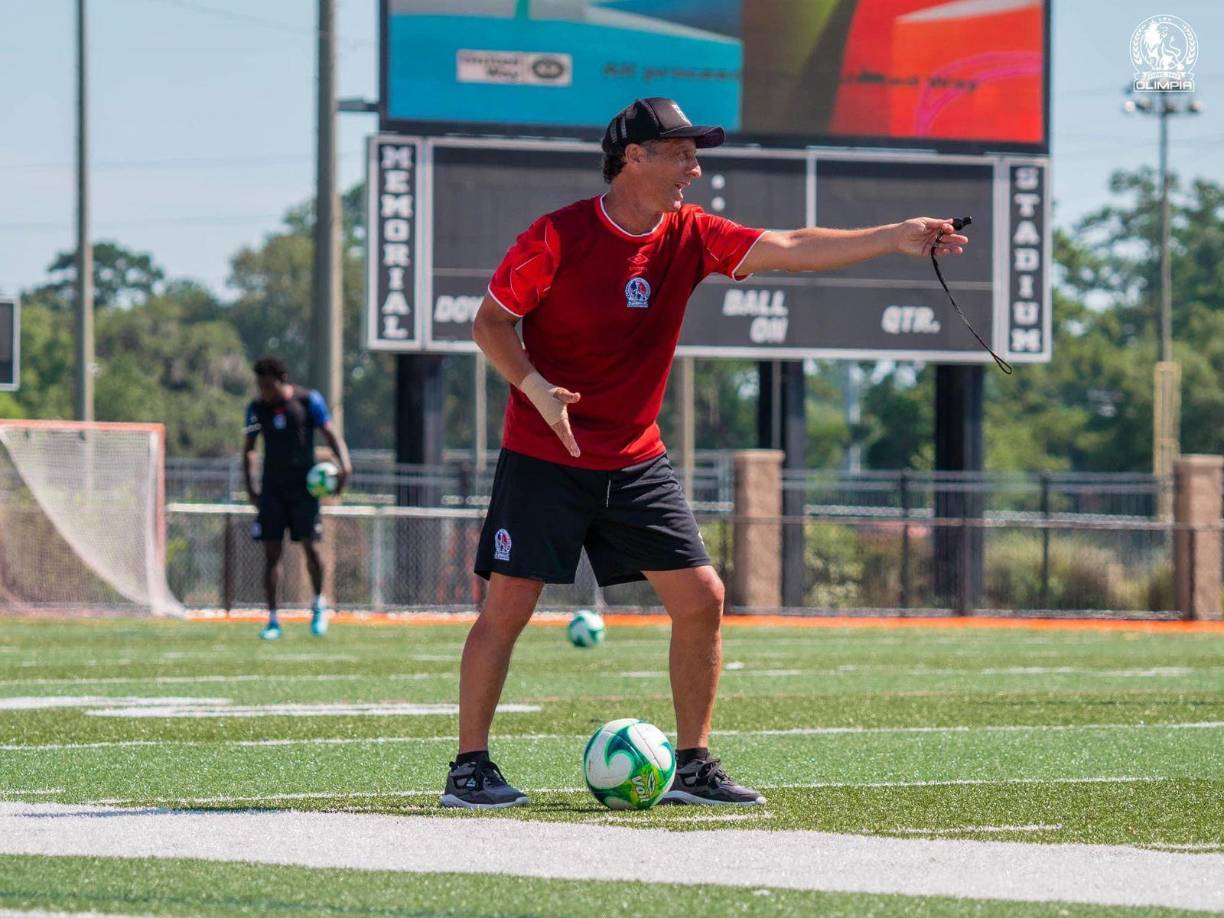 Pedro Troglio - El argentino ha regresado a Olimpia y con él los triunfos en los encuentros por Estados Unidos van 3 de 3.