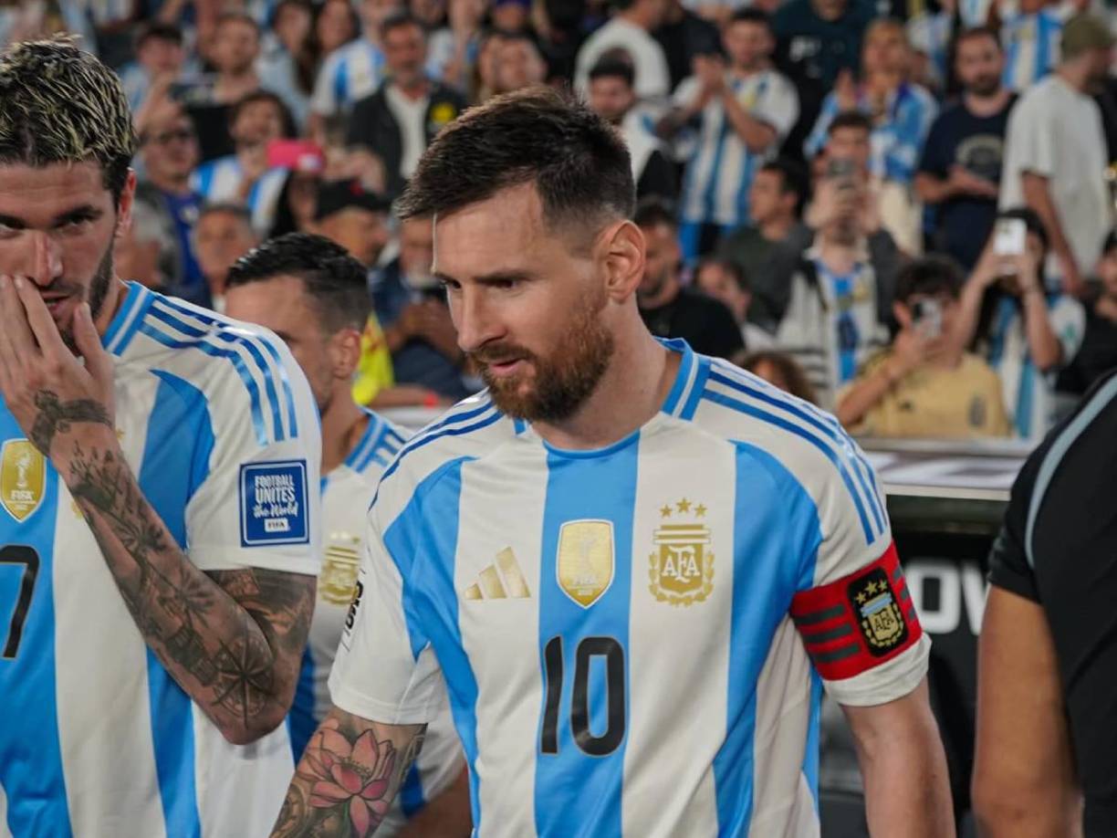 Además, Liberman también reavivó la disputa Messi vs. Cristiano Ronaldo, asegurando que el Mundial no define la grandeza de uno por encima del otro.