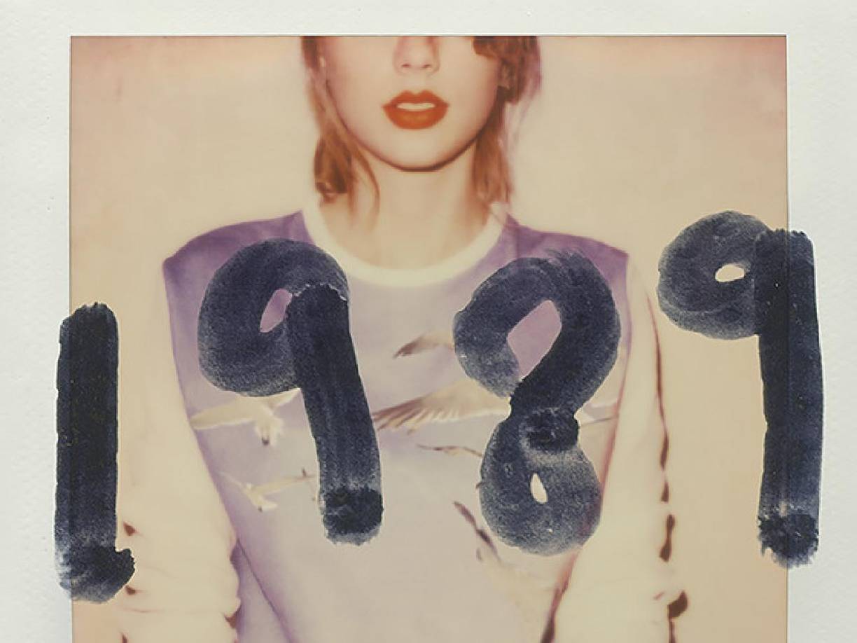 Es una de las pocas cantantes que sigue fiel a su estilo y sus principios. En alguna ocasión reveló que varias canciones de su álbum “1989” contienen partes que fueron sacadas de su diario.