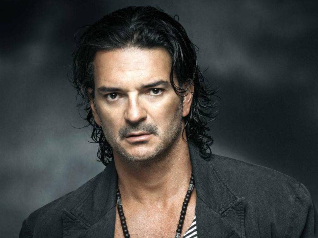 Con quien tuvo un amorío fue Ricardo Arjona.
