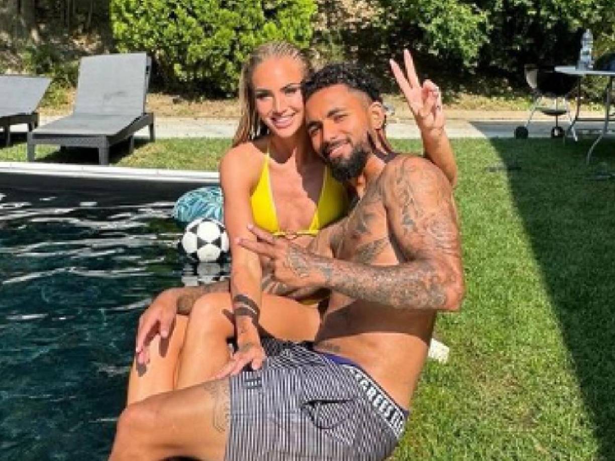 Ahora, la reconocida delantera se ha hecho viral en las redes sociales tras sus recientes declaraciones. Comparte el mismo equipo con su novio Douglas Luiz, pero reclama que tiene salarios distintos a pesar que se dedican a lo mismo.