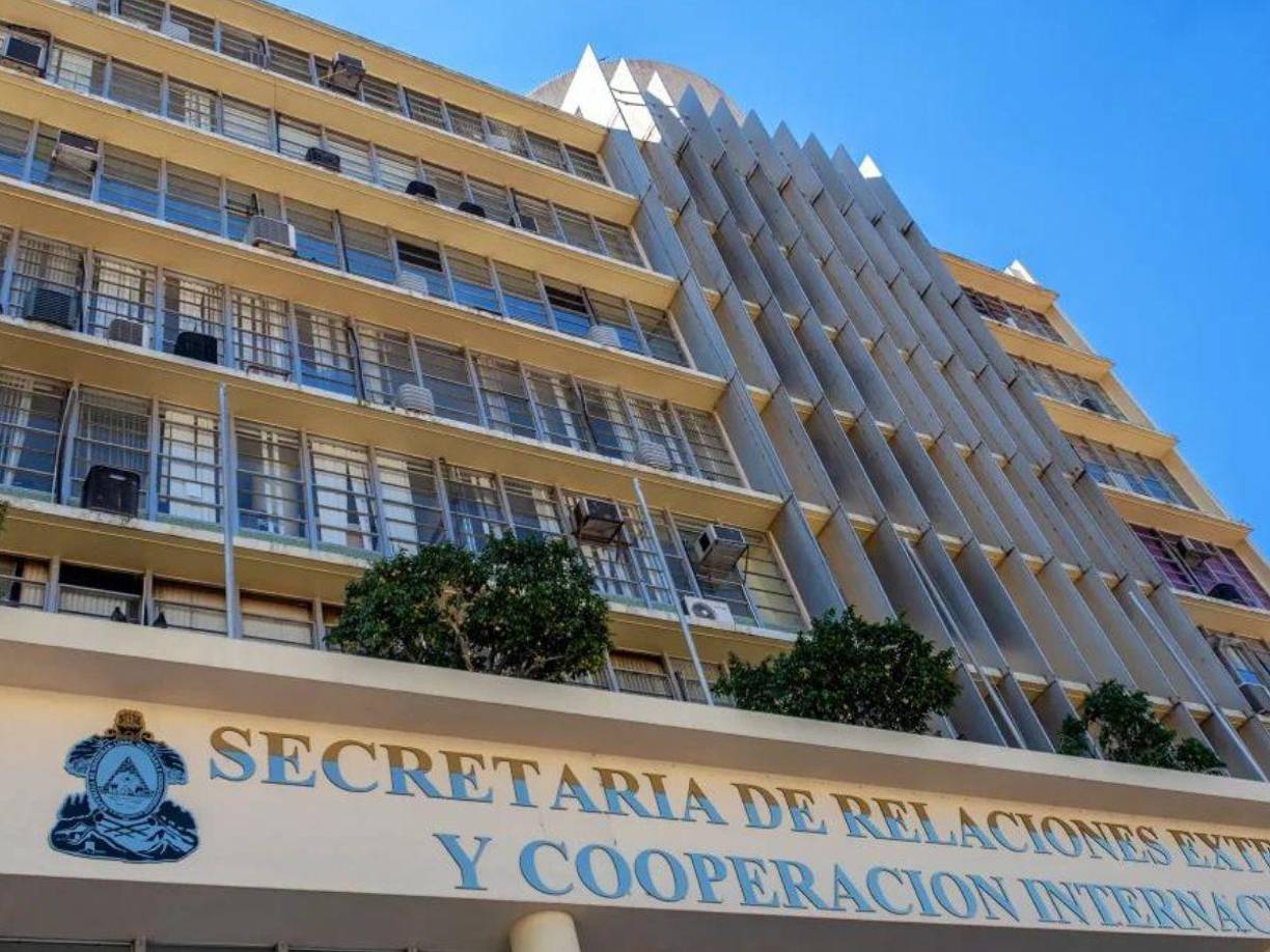 Se trata de un trámite muy importante cuando deseas residir en el extranjero. Además, este proceso permite que en el extranjero donde te encuentres, acepten tus documentos legales realizados en Honduras.