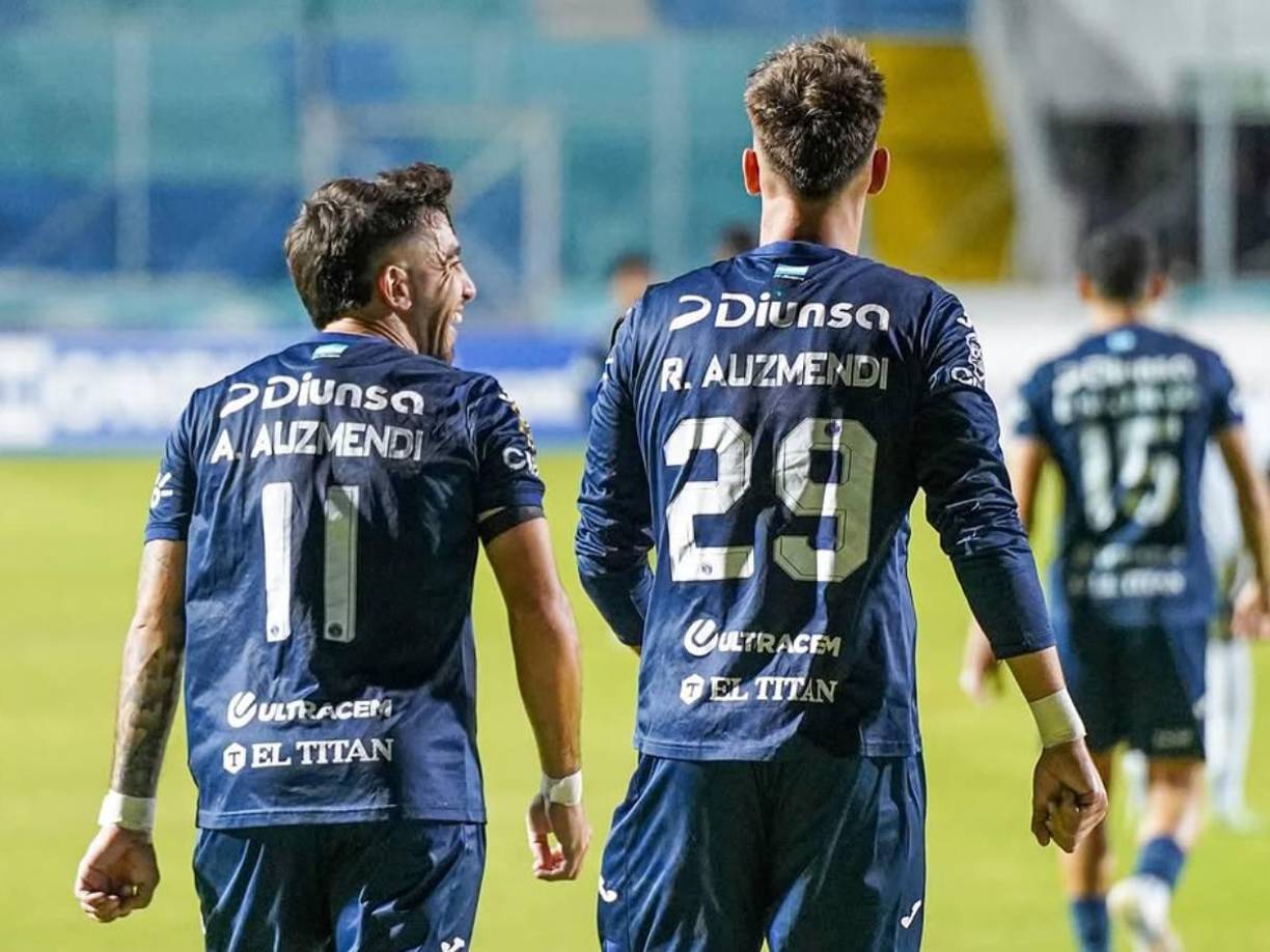 Agustín Auzmendi llegó a Honduras con Cony, novia en ese momento. Pero se señala que esa relación finalizó hace mucho tiempo. El delantero de Motagua de 23 años juega su segundo torneo y actualmente registra 7 goles, anda inspirado.