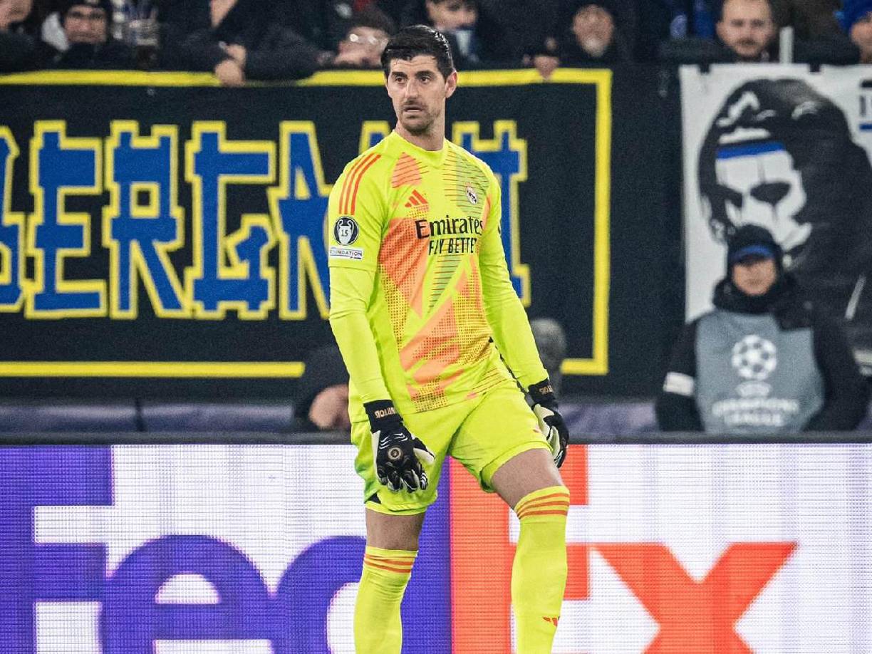 Portero: Thibaut Courtois, el belga ha disputado 19 partidos entre todas las competiciones esta temporada y es pieza elemental en el cuadro blanco.