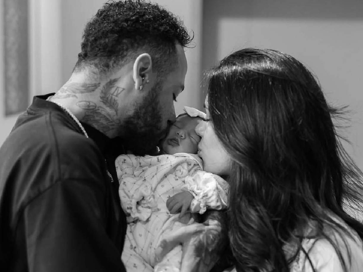 Este es el cuarto hijo del brasileño, pero el segundo que tiene con la hermosa modelo, a la cual le fue infiel hace un tiempo.