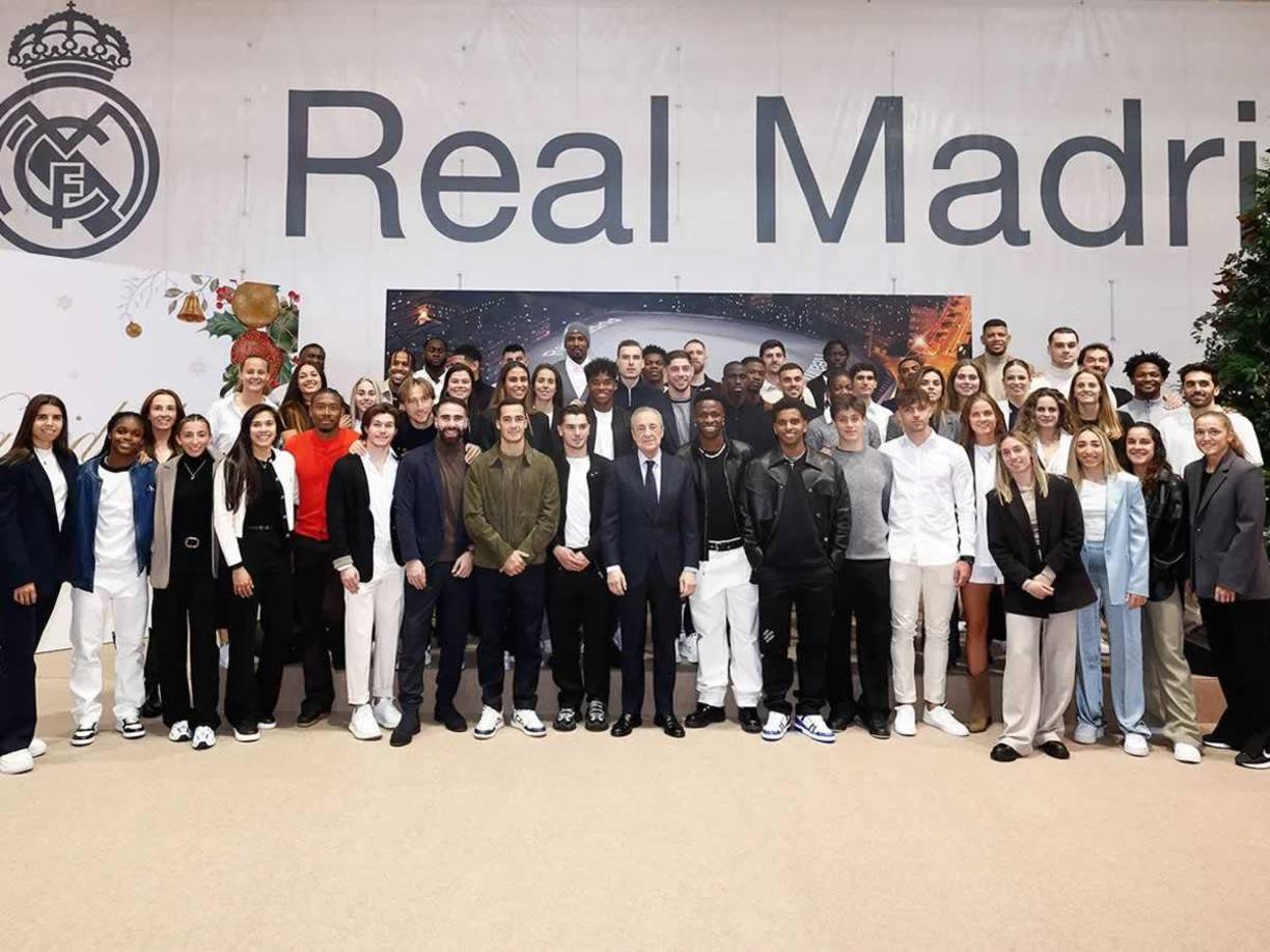 Las primeras plantillas de fútbol masculino y femenino y de baloncesto del Real Madrid celebraron este viernes la comida navideña sin Mbappé.
