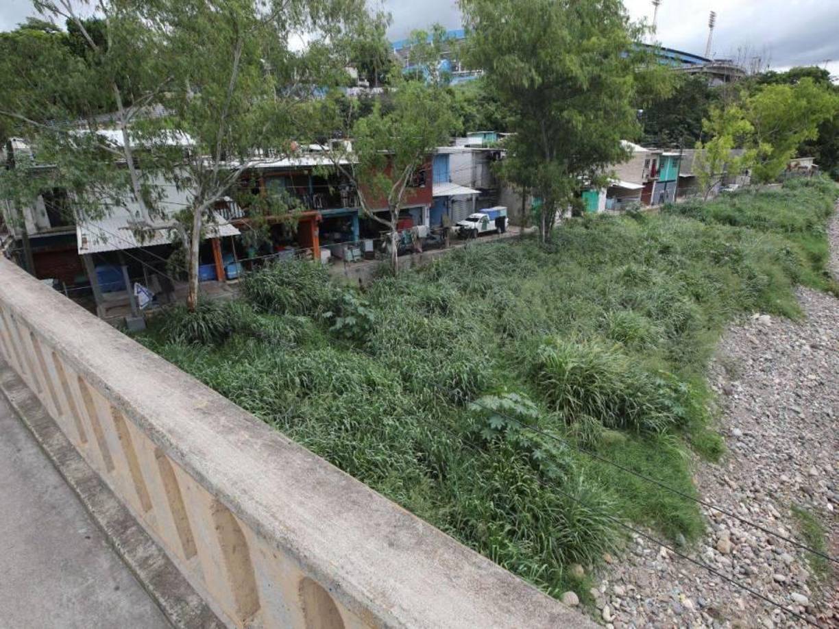 Una de las obras más grandes es la construcción de una vía rápida que va desde el parque la Concordia hasta el mercado La Isla.