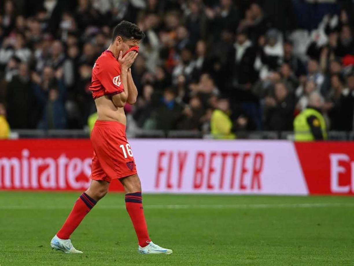 Jesús Navas, leyenda del Sevilla y del fútbol español, disputó este domingo 25 minutos en el Santiago Bernabéu. En su ingreso fue ovacionado por los aficionados del Real Madrid.