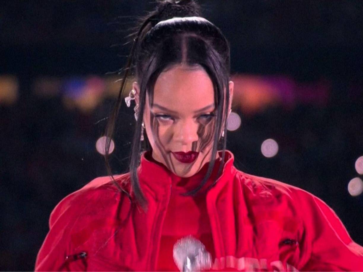 Su fortuna asciende a 1,400 millones de dólares, mientras que la menor de la familia Kardashian-Jenner quedó en 600 millones ocupando el puesto 41.