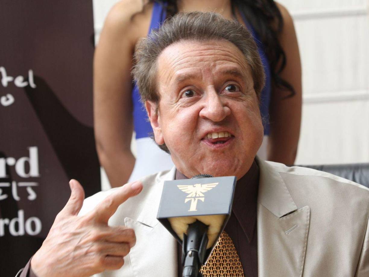 El actor Carlos Villagrán, conocido mundialmente por su personaje de “Kiko” en “El chavo del 8”, ha vuelto a ser noticia por sus polémicas declaraciones en contra de Florinda Meza, viuda de Roberto Gómez Bolaños.