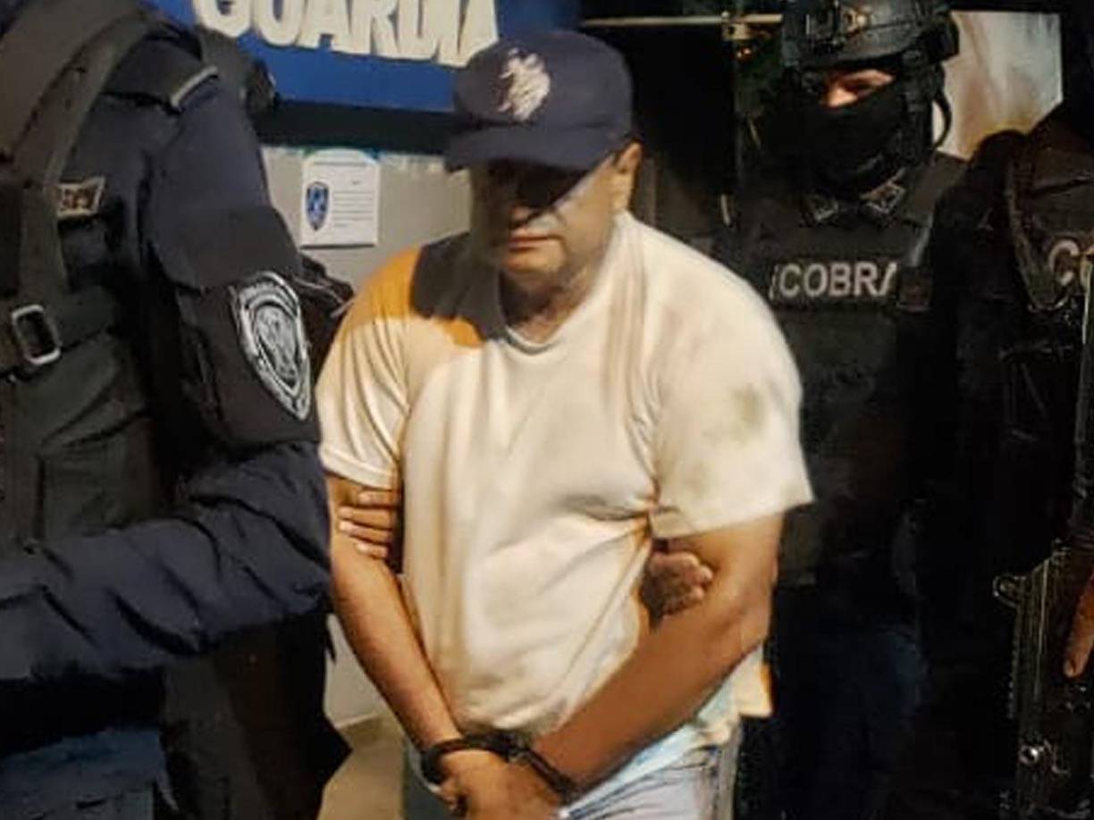 Un exdiputado hondureño solicitado en extradición por Estados Unidos, al ser vinculado al narcotráfico, fue arrestado el sábado, informó el ministro de Seguridad, Ramón Sabillón.