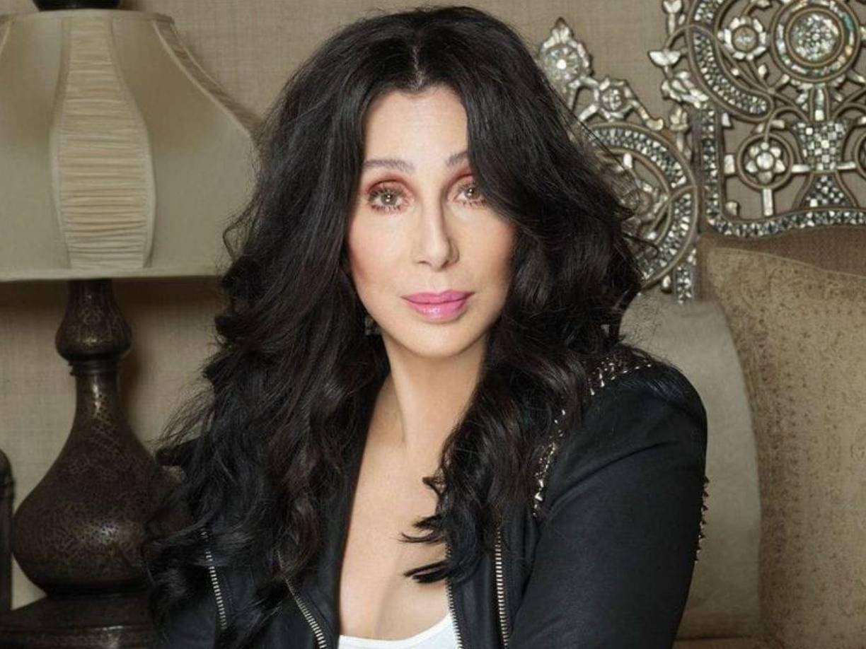 La ganadora del Oscara a Mejor Actriz por la película “Hechizo de Luna” es acusada por contratar a cuatro hombres para secuestrar a su hijo Elijah Blue Allman. 