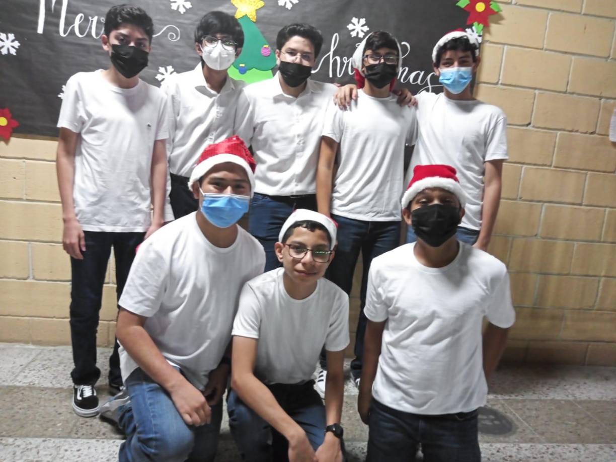 Leonardo Días, Roberto López, Sebastian Vargas, José A. Alvarado, Orsy Polanco, Jorge Gallardo, Jesús Zelaya y Benjamín Paz.