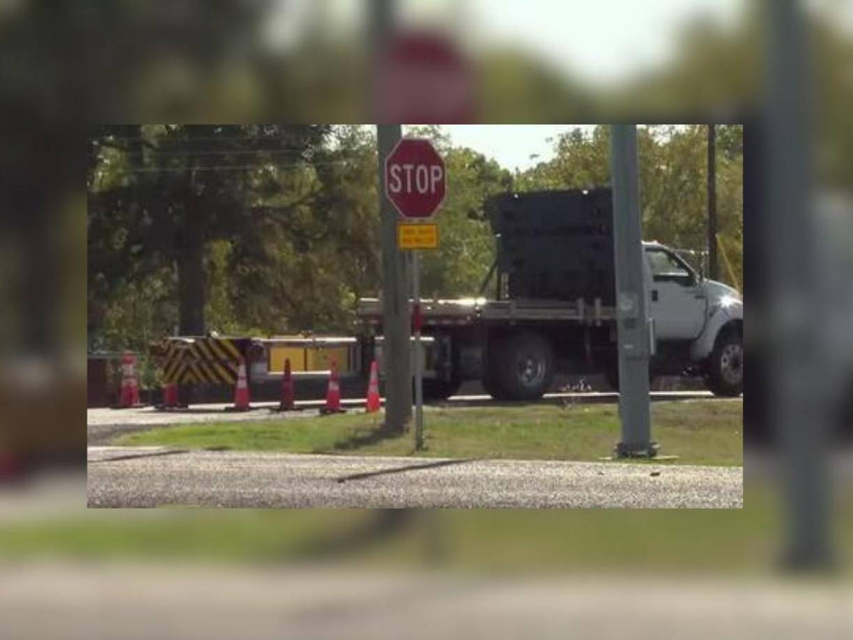 El accidente tuvo lugar al mediodía e impactó cerca de Dodd City en la intersección de las carreteras 56 y 3212; dejó a dos personas gravemente heridas.