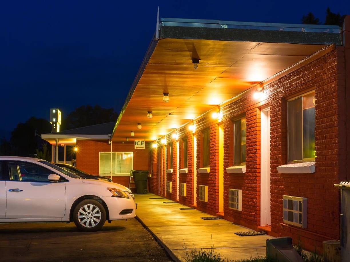 En contraste, el hombre fallecido, de nacionalidad mexicana, fue sepultado dos días después del incidente. 