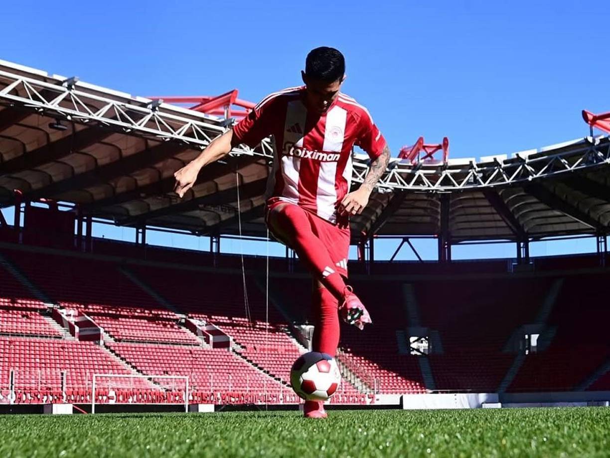 El estadio del Olympiacos cuenta con una capacidad para casi 34 mil espectadores y ahí el catracho intentará enamorar a todos con sus actuciones.