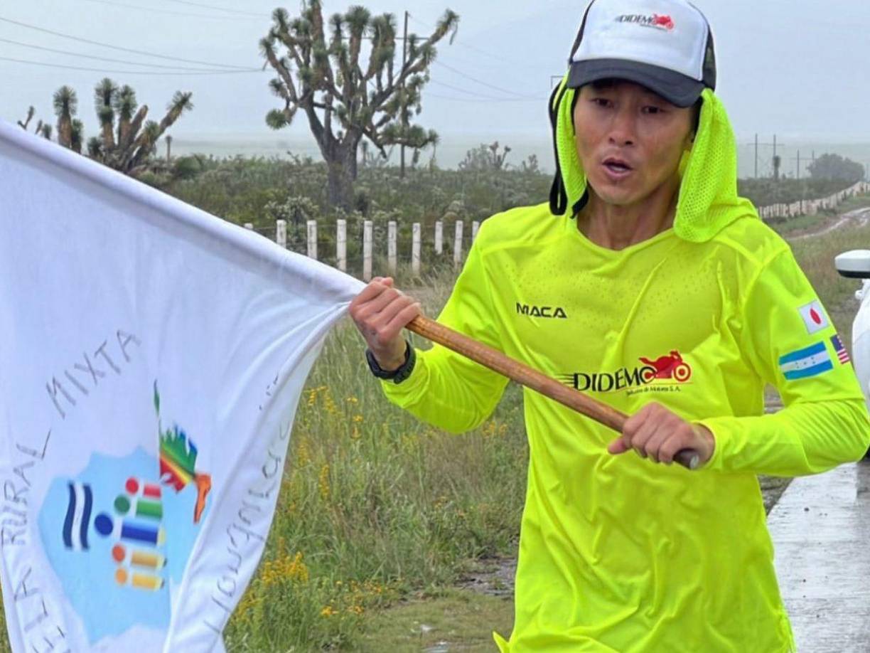 El youtober japonés, Shin Fujiyama, reveló recientemente que cada vez que él anuncia la reparación de un centro educativo en Honduras el Gobierno interviene las escuelas.