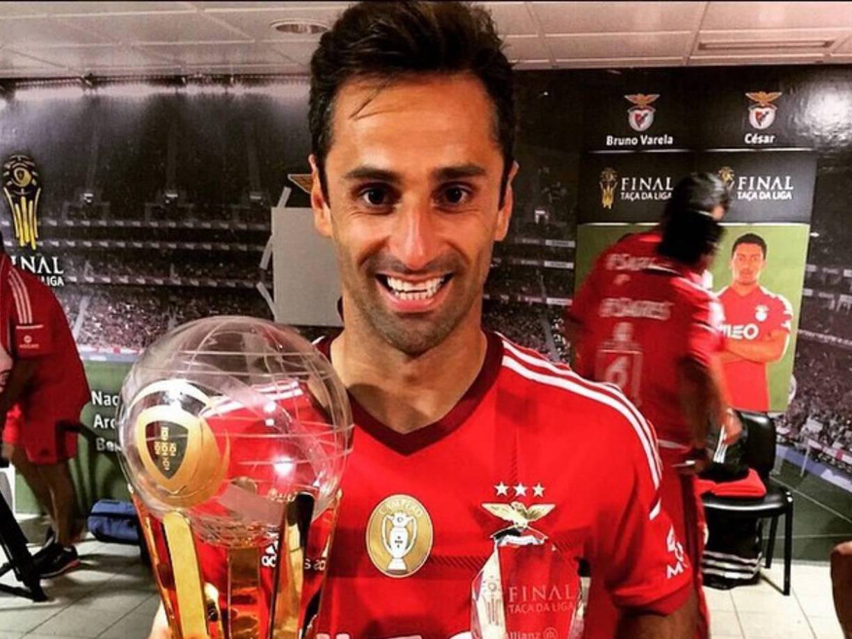 Jonas terminó su carrera en julio de 2019 en el SL Benfica de Portugal, consagrándose como uno de los grandes goleadores del club.