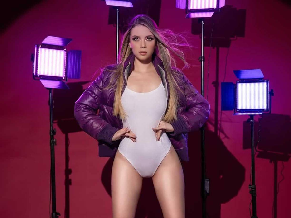 Cecilia García revoluciona las redes en traje de baño y así reacciona Agustín Auzmendi