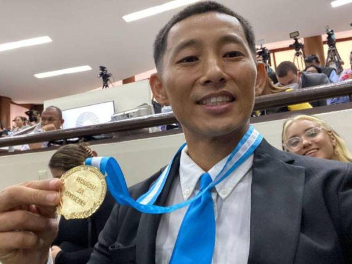 Estos son los requisitos que según Shin Fujiyama debe tener una mujer para conquistar su corazón. 