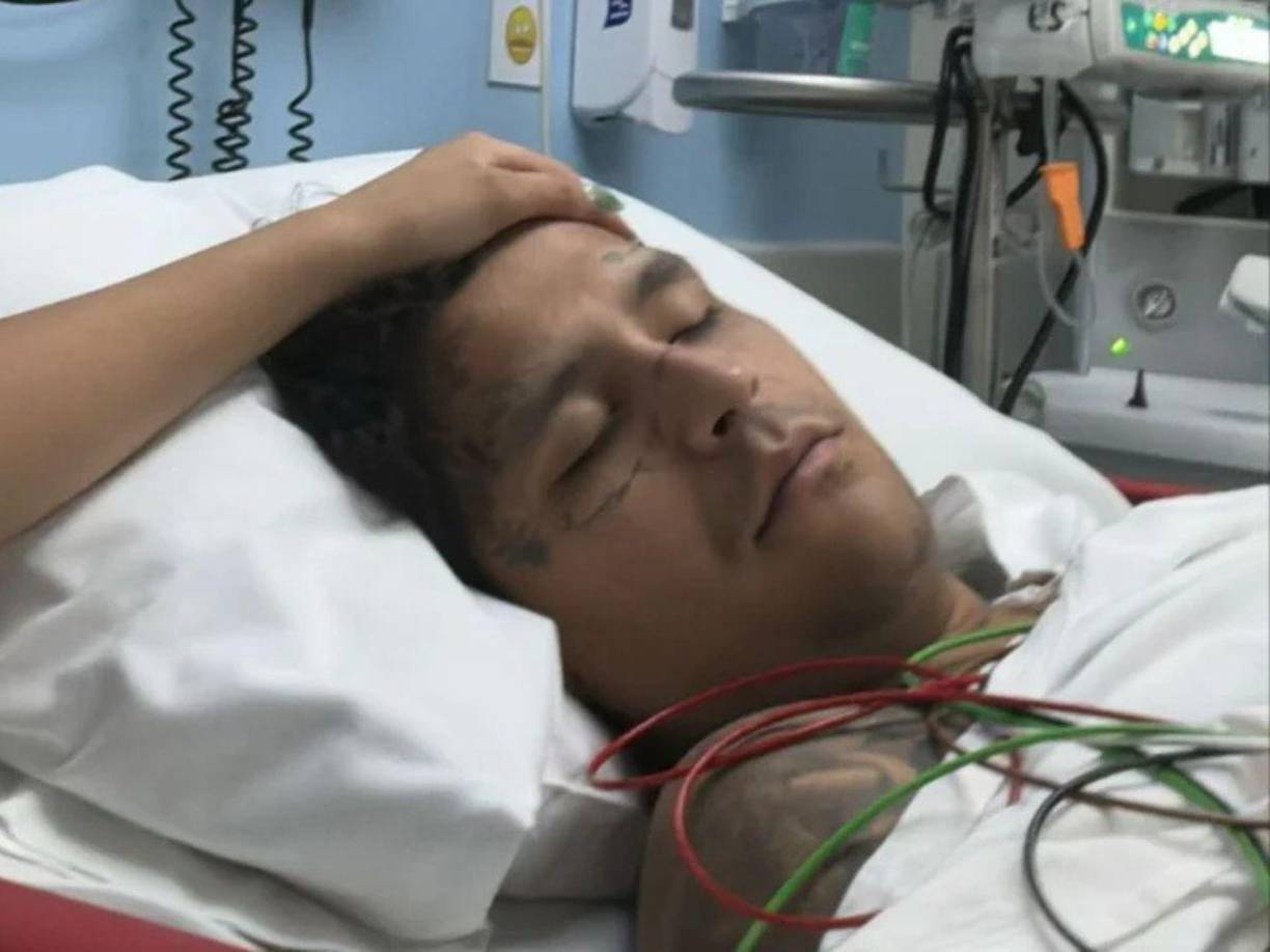 El intérprete de ‘Por mujeres como tú’ estuvo envuelto en el escándalo luego que Christian Nodal, su yerno, fue hospitalizado por una aparente “infección estomacal”.