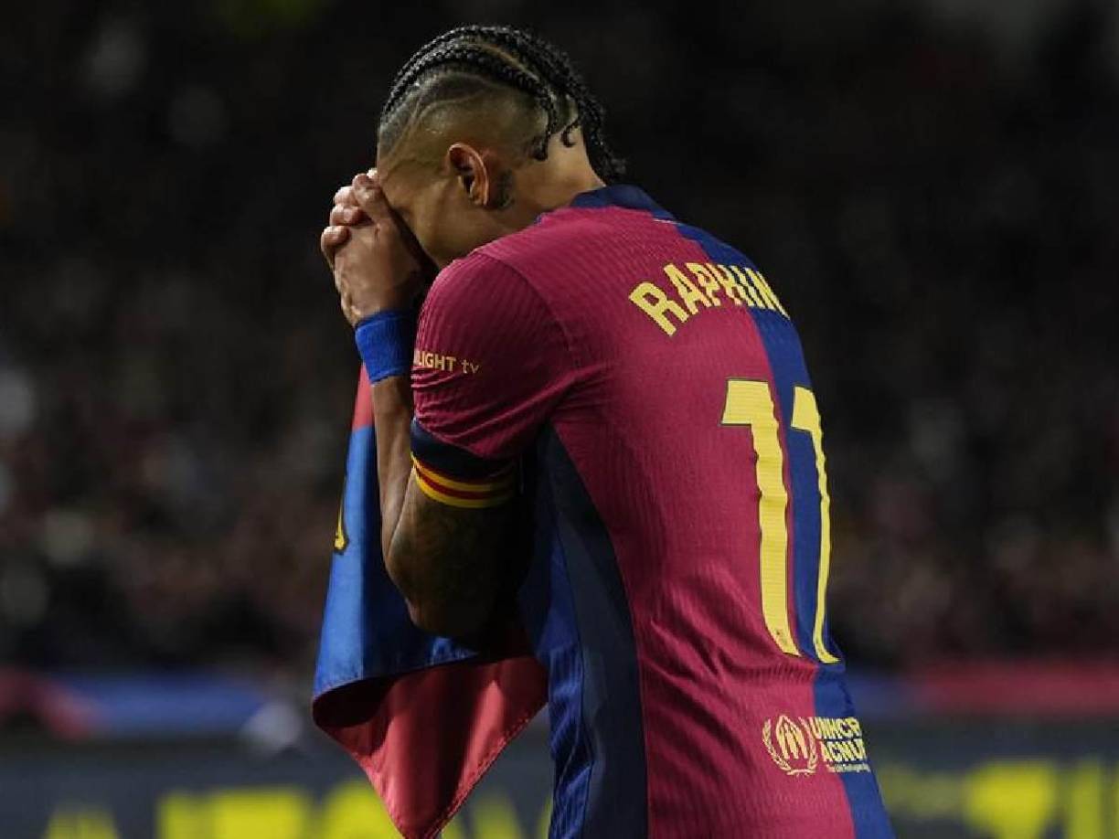 El equipo azulgrana sufrió una nueva derrota y perdió el liderato de LaLiga. Si el Real Madrid vence al Sevilla podría pasar al tercer puesto.