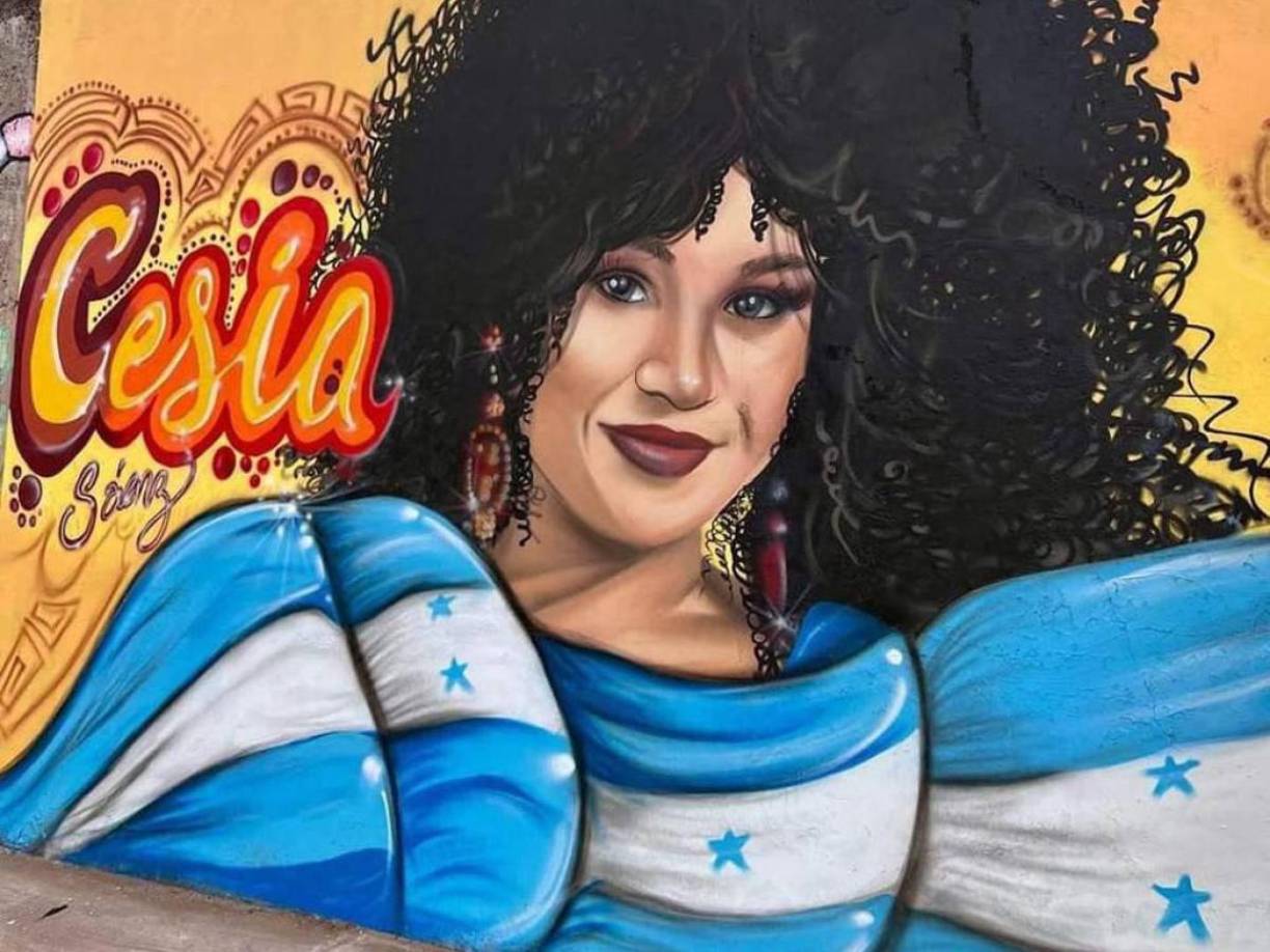 El mural fue pintado en el Instituto León Alvarado en Comayagua, la ciudad de origen de la cantante.