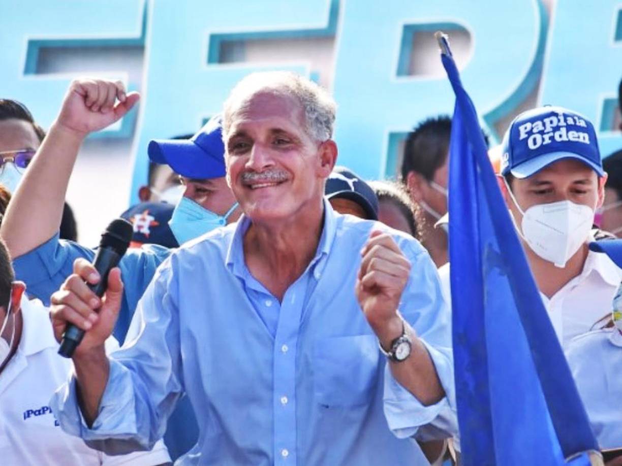 ”Papi a la Orden”, como lo llaman sus seguidores, buscará nuevamente la presidencia de Honduras. 