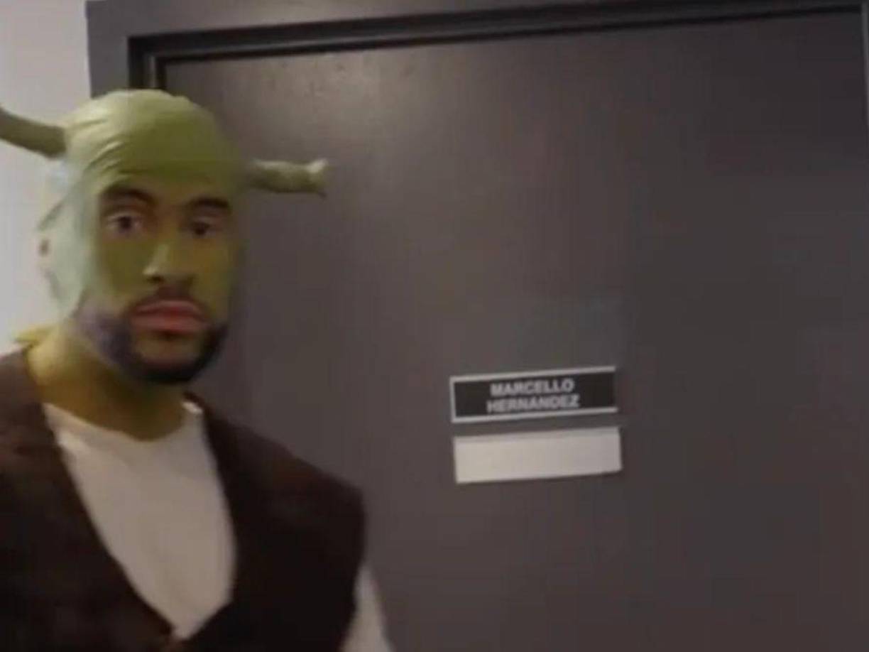 La creatividad del “Conejo Malo” dio resultado y como parte del sketch hicieron un tráiler del supuesto guión, donde incluso los personajes viajan al espacio.