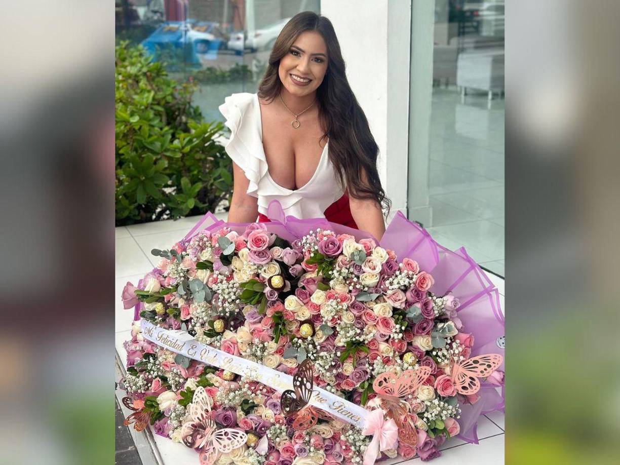 Y aunque en el canal para el que trabaja dijo que no mostraría a su pareja por miedo a que salga una “fan de su relación” Alejandra Rubio sorprendió a todos con sus recientes historias. 